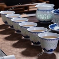 供应陶瓷茶具手绘青花  手绘青花玲珑陶瓷茶杯  手绘青花瓷玲珑茶具 亮丽陶瓷