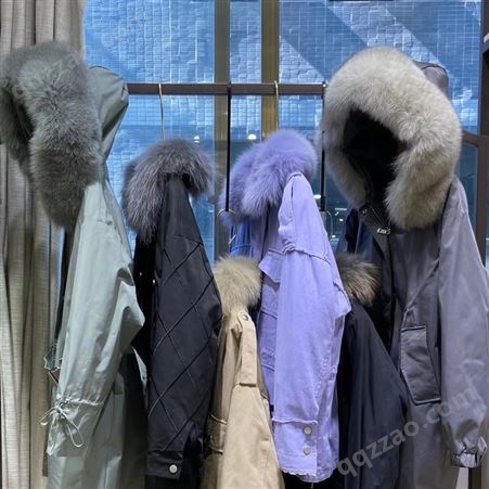 MiLi派‬克服2020年冬装‬短款系列折扣女装批发 外贸服装厂家潮牌