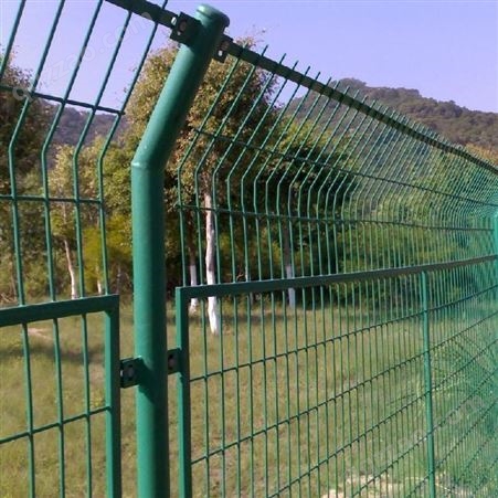 金之栏公路围栏 圈山圈地护栏 道路围网工厂生产厂区围栏