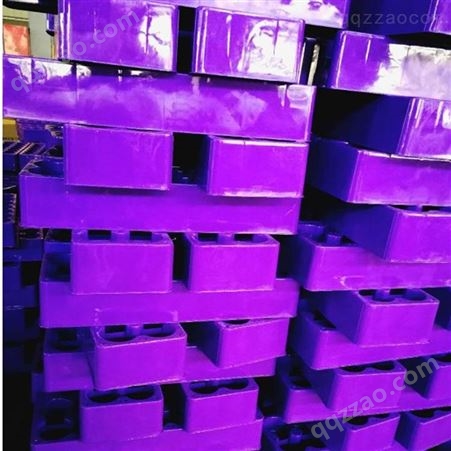 上海一东注塑注塑家居餐具冰箱配件订制冰桶塑料桶拉圾桶生产家设计开模注塑吸尘器组件配件生产家